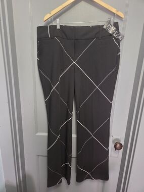 NWT New York & Company 7th Avenue Bootcut Pants Size 16 Black White Windowpane